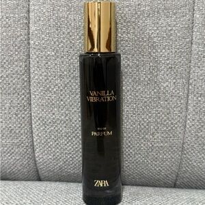 Discontinued Zara Vanilla Vibration EDP 30ml – 98% Full (Used 2X)